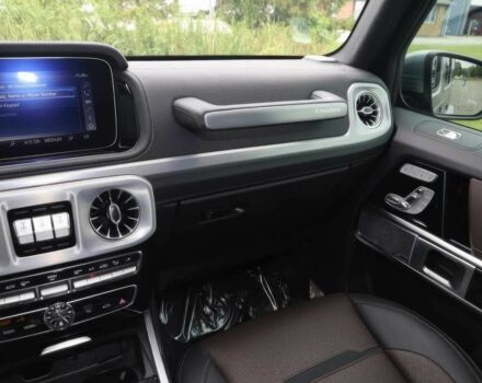 Сірий Мерседес Г-Клас, об'ємом двигуна 4 л та пробігом 27 тис. км за 90000 $, фото 9 на Automoto.ua