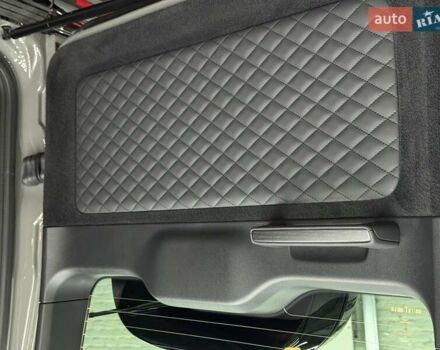 Сірий Мерседес Г-Клас, об'ємом двигуна 0 л та пробігом 4 тис. км за 196019 $, фото 46 на Automoto.ua