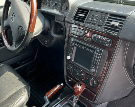 Синий Мерседес Г-Класс, объемом двигателя 3.2 л и пробегом 135 тыс. км за 15999 $, фото 32 на Automoto.ua