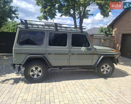 Зеленый Мерседес Г-Класс, объемом двигателя 2.7 л и пробегом 350 тыс. км за 18500 $, фото 5 на Automoto.ua