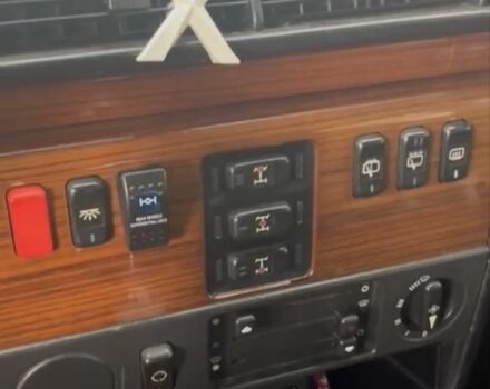 Зелений Мерседес Г-Клас, об'ємом двигуна 3.2 л та пробігом 355 тис. км за 10000 $, фото 5 на Automoto.ua