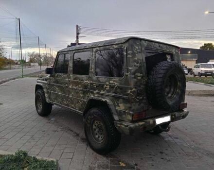 Зелений Мерседес Г-Клас, об'ємом двигуна 3.2 л та пробігом 355 тис. км за 10000 $, фото 3 на Automoto.ua