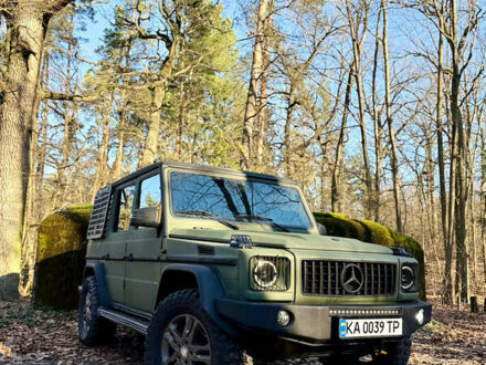 Зеленый Мерседес Г-Класс, объемом двигателя 4.97 л и пробегом 380 тыс. км за 37000 $, фото 1 на Automoto.ua