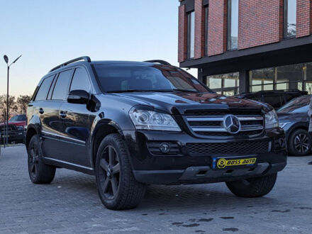 Мерседес ГЛ 420 2007 у Чернівцях на Automoto.ua Чорний Мерседес ГЛ 420, об'ємом двигуна 4 л та пробігом 230 тис. км за 18100 $, фото 1 на Automoto.ua