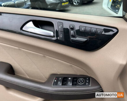 Белый Мерседес ГЛ 450, объемом двигателя 3 л и пробегом 220 тыс. км за 27999 $, фото 8 на Automoto.ua