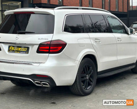 Белый Мерседес ГЛ 450, объемом двигателя 3 л и пробегом 220 тыс. км за 27999 $, фото 5 на Automoto.ua