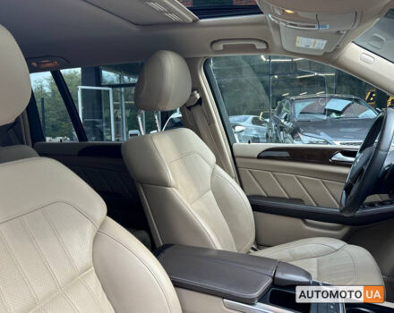 Белый Мерседес ГЛ 450, объемом двигателя 3 л и пробегом 158 тыс. км за 35999 $, фото 15 на Automoto.ua