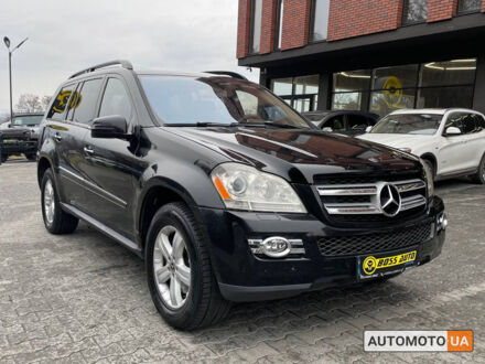 Мерседес ГЛ 450 2006 у Чернівцях на Automoto.ua Чорний Мерседес ГЛ 450, об'ємом двигуна 4.7 л та пробігом 222 тис. км за 13300 $, фото 1 на Automoto.ua