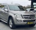 Серый Мерседес ГЛ 500, объемом двигателя 5.5 л и пробегом 330 тыс. км за 15500 $, фото 1 на Automoto.ua