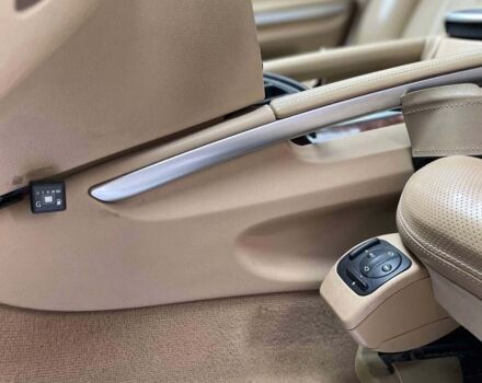 Серый Мерседес ГЛ 500, объемом двигателя 5.5 л и пробегом 330 тыс. км за 15500 $, фото 10 на Automoto.ua