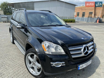 Мерседес ГЛ 550 2007 в Киеве на Automoto.ua Мерседес ГЛ 550, объемом двигателя 5.5 л и пробегом 281 тыс. км за 12800 $, фото 1 на Automoto.ua