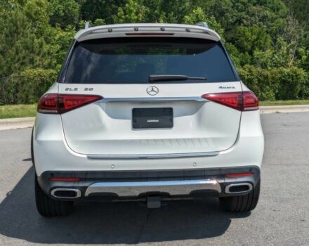 Белый Мерседес ГЛ-класс, объемом двигателя 2 л и пробегом 33 тыс. км за 42000 $, фото 4 на Automoto.ua