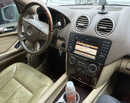 Білий Мерседес ГЛ-Клас, об'ємом двигуна 5.5 л та пробігом 390 тис. км за 11000 $, фото 3 на Automoto.ua