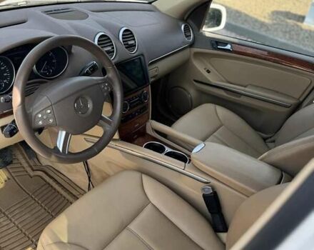 Белый Мерседес ГЛ-класс, объемом двигателя 4.66 л и пробегом 350 тыс. км за 7600 $, фото 7 на Automoto.ua