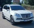 Белый Мерседес ГЛ-класс, объемом двигателя 5.46 л и пробегом 240 тыс. км за 15500 $, фото 1 на Automoto.ua