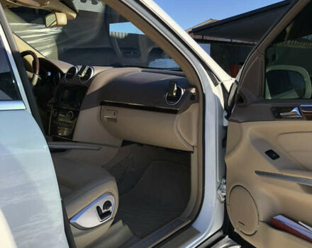 Білий Мерседес ГЛ-Клас, об'ємом двигуна 5.46 л та пробігом 220 тис. км за 15900 $, фото 20 на Automoto.ua