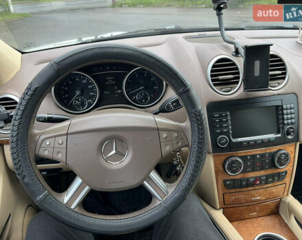 Білий Мерседес ГЛ-Клас, об'ємом двигуна 4.7 л та пробігом 331 тис. км за 11200 $, фото 50 на Automoto.ua