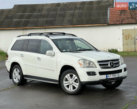 Білий Мерседес ГЛ-Клас, об'ємом двигуна 4.7 л та пробігом 331 тис. км за 11200 $, фото 3 на Automoto.ua