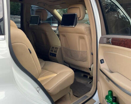 Белый Мерседес ГЛ-класс, объемом двигателя 2.99 л и пробегом 307 тыс. км за 16000 $, фото 13 на Automoto.ua