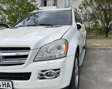 Белый Мерседес ГЛ-класс, объемом двигателя 2.99 л и пробегом 307 тыс. км за 16000 $, фото 1 на Automoto.ua