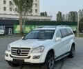 Белый Мерседес ГЛ-класс, объемом двигателя 5.46 л и пробегом 180 тыс. км за 14500 $, фото 1 на Automoto.ua