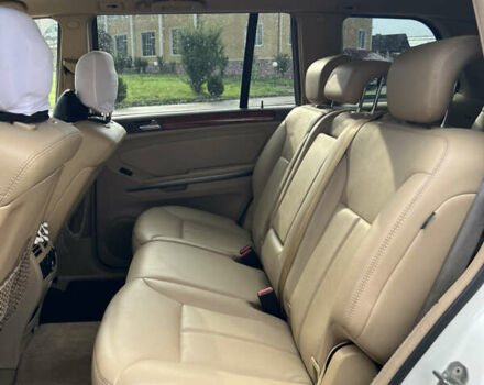 Білий Мерседес ГЛ-Клас, об'ємом двигуна 4.7 л та пробігом 331 тис. км за 11200 $, фото 31 на Automoto.ua