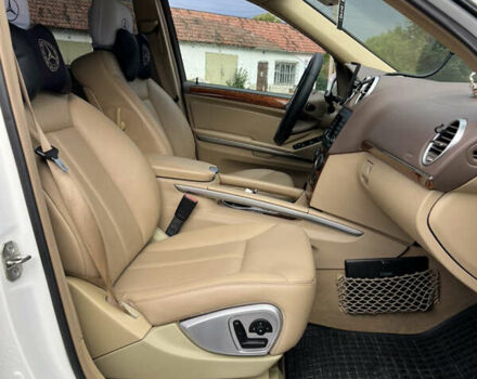 Білий Мерседес ГЛ-Клас, об'ємом двигуна 4.7 л та пробігом 331 тис. км за 11200 $, фото 41 на Automoto.ua