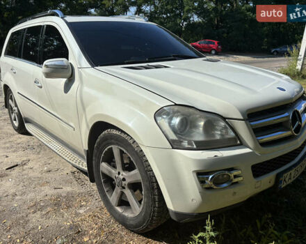 Белый Мерседес ГЛ-класс, объемом двигателя 5.46 л и пробегом 301 тыс. км за 15000 $, фото 8 на Automoto.ua