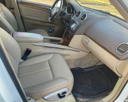 Белый Мерседес ГЛ-класс, объемом двигателя 4.7 л и пробегом 269 тыс. км за 4100 $, фото 6 на Automoto.ua