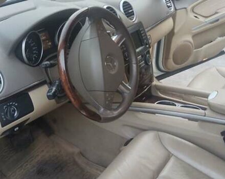 Белый Мерседес ГЛ-класс, объемом двигателя 5.46 л и пробегом 194 тыс. км за 15900 $, фото 22 на Automoto.ua