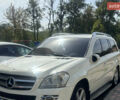 Белый Мерседес ГЛ-класс, объемом двигателя 5.46 л и пробегом 301 тыс. км за 15000 $, фото 3 на Automoto.ua