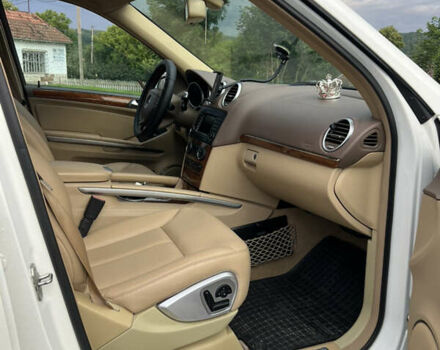 Білий Мерседес ГЛ-Клас, об'ємом двигуна 4.7 л та пробігом 331 тис. км за 11200 $, фото 38 на Automoto.ua