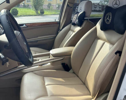 Білий Мерседес ГЛ-Клас, об'ємом двигуна 4.7 л та пробігом 331 тис. км за 11200 $, фото 26 на Automoto.ua