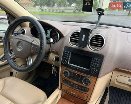 Білий Мерседес ГЛ-Клас, об'ємом двигуна 4.7 л та пробігом 331 тис. км за 11200 $, фото 45 на Automoto.ua