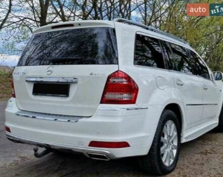 Белый Мерседес ГЛ-класс, объемом двигателя 2.99 л и пробегом 297 тыс. км за 16400 $, фото 6 на Automoto.ua