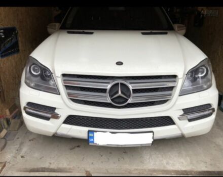 Белый Мерседес ГЛ-класс, объемом двигателя 3 л и пробегом 3 тыс. км за 15999 $, фото 2 на Automoto.ua