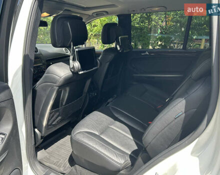 Білий Мерседес ГЛ-Клас, об'ємом двигуна 5.46 л та пробігом 224 тис. км за 16999 $, фото 23 на Automoto.ua