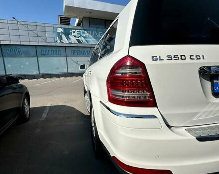 Белый Мерседес ГЛ-класс, объемом двигателя 2.99 л и пробегом 294 тыс. км за 17500 $, фото 5 на Automoto.ua