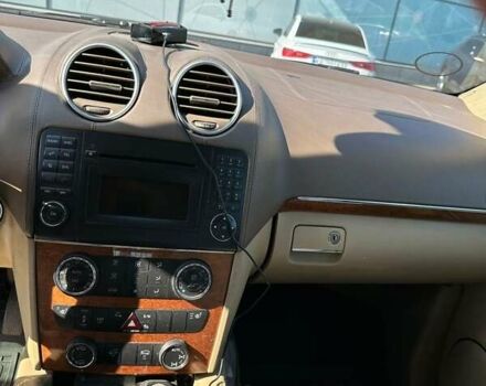 Белый Мерседес ГЛ-класс, объемом двигателя 2.99 л и пробегом 294 тыс. км за 17500 $, фото 9 на Automoto.ua