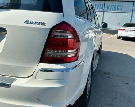 Белый Мерседес ГЛ-класс, объемом двигателя 2.99 л и пробегом 294 тыс. км за 17500 $, фото 2 на Automoto.ua