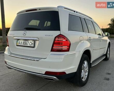Белый Мерседес ГЛ-класс, объемом двигателя 2.99 л и пробегом 160 тыс. км за 18500 $, фото 3 на Automoto.ua