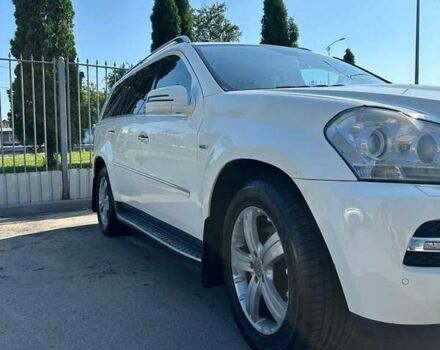 Белый Мерседес ГЛ-класс, объемом двигателя 2.99 л и пробегом 294 тыс. км за 17500 $, фото 1 на Automoto.ua