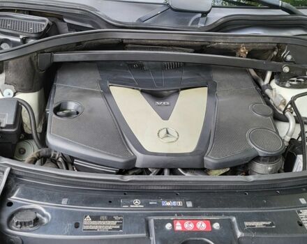 Белый Мерседес ГЛ-класс, объемом двигателя 3 л и пробегом 283 тыс. км за 20000 $, фото 7 на Automoto.ua