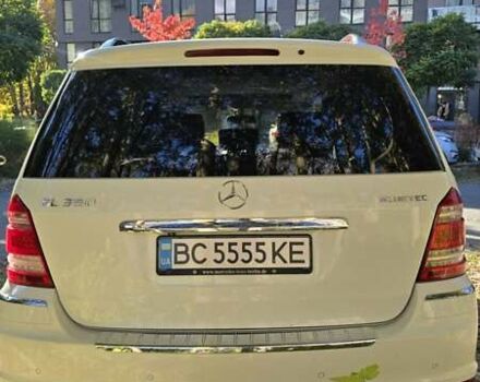 Мерседес ГЛ-класс 2011 в Львове на Automoto.ua Белый Мерседес ГЛ-класс, объемом двигателя 2.99 л и пробегом 385 тыс. км за 20000 $, фото 24 на Automoto.ua