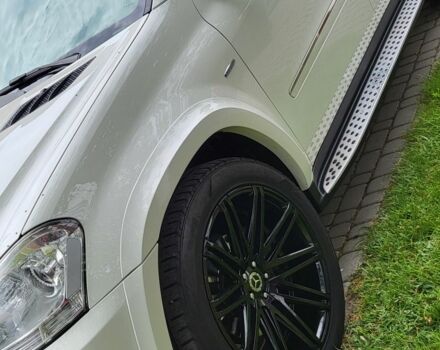 Мерседес ГЛ-класс 2011 в Ковель на Automoto.ua Белый Мерседес ГЛ-класс, объемом двигателя 3 л и пробегом 283 тыс. км за 20000 $, фото 2 на Automoto.ua