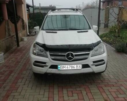 Белый Мерседес ГЛ-класс, объемом двигателя 3 л и пробегом 252 тыс. км за 18300 $, фото 1 на Automoto.ua