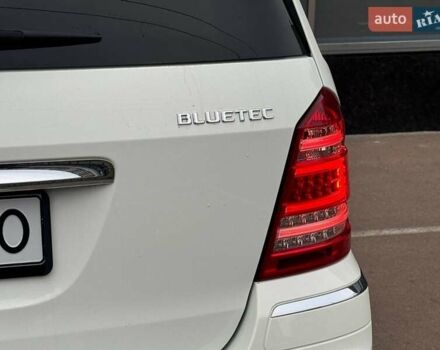 Белый Мерседес ГЛ-класс, объемом двигателя 3 л и пробегом 272 тыс. км за 17500 $, фото 10 на Automoto.ua