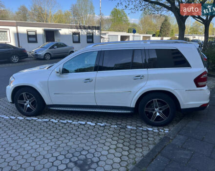 Белый Мерседес ГЛ-класс, объемом двигателя 5.46 л и пробегом 72 тыс. км за 29999 $, фото 3 на Automoto.ua