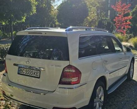 Мерседес ГЛ-класс 2011 в Львове на Automoto.ua Белый Мерседес ГЛ-класс, объемом двигателя 2.99 л и пробегом 385 тыс. км за 20000 $, фото 23 на Automoto.ua