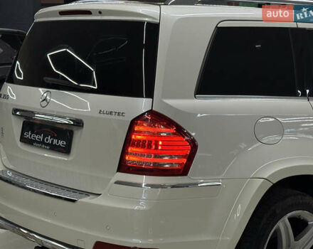 Белый Мерседес ГЛ-класс, объемом двигателя 2.99 л и пробегом 205 тыс. км за 18999 $, фото 10 на Automoto.ua
